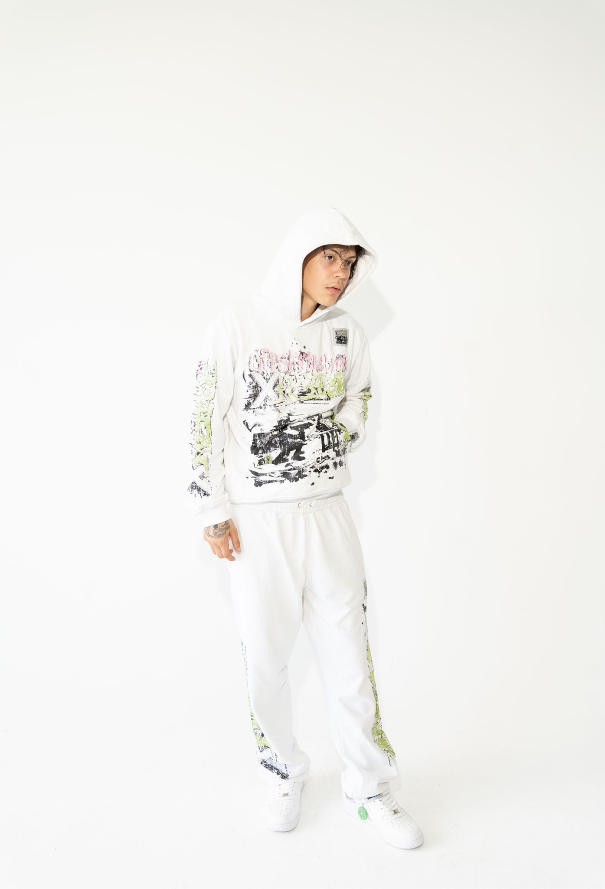 Offskiithebrand X MillionaireMenace sweatpants set white
