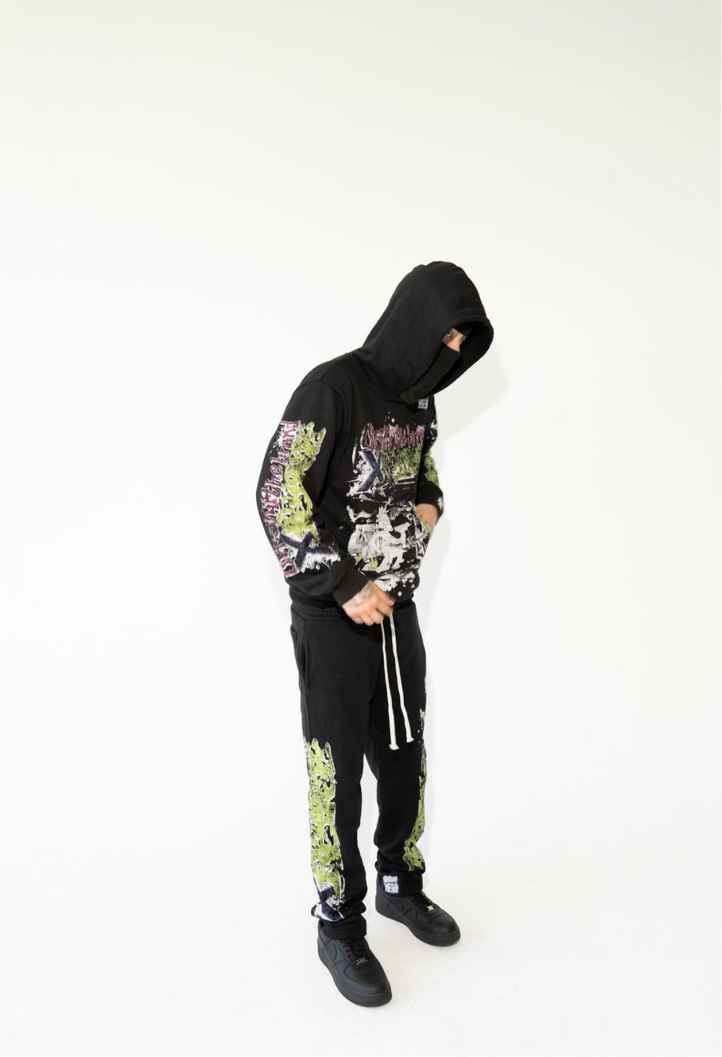 Offskiithebrand X MillionaireMenace sweatpants set black